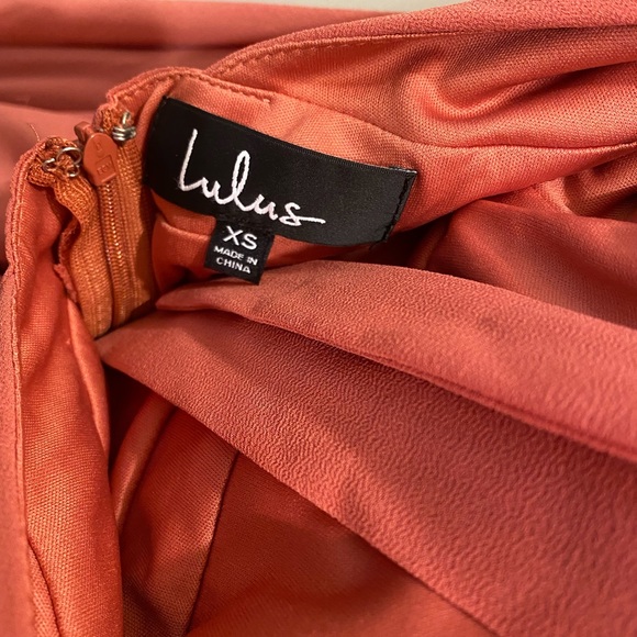 Lulus coral formal dress size XS. Worn once - Picture 4 of 4